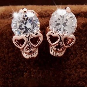 New Gorgeous Skull Earrings